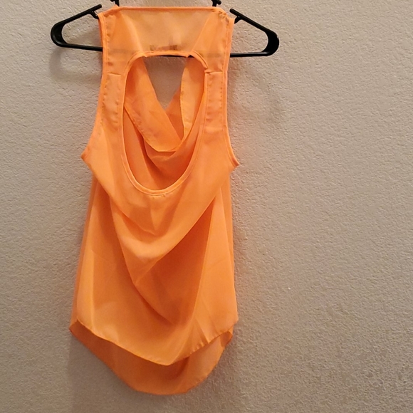 Top - Picture 2 of 2